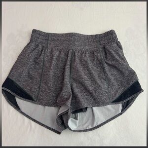 Lululemon grey hotty hot high rise 2.5 size 6 WORN ONCE